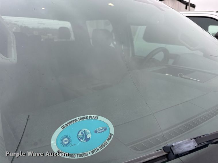 image for item DH9804 2019 Ford F150 XLT SuperCrew pickup truck