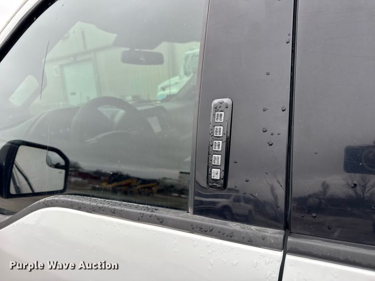 image for item DH9804 2019 Ford F150 XLT SuperCrew pickup truck