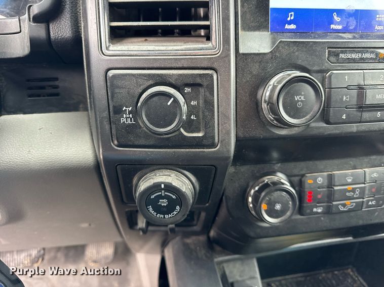 image for item DH9805 2020 Ford F150 XLT SuperCrew pickup truck