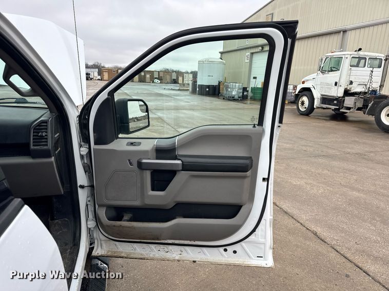 image for item DH9805 2020 Ford F150 XLT SuperCrew pickup truck