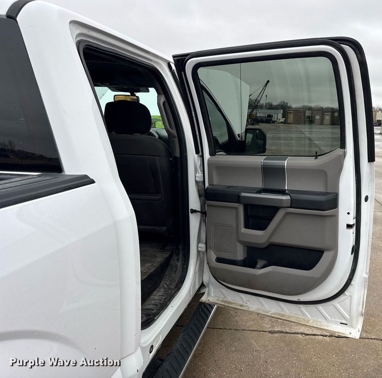 image for item DH9805 2020 Ford F150 XLT SuperCrew pickup truck