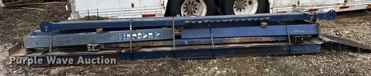 image for item DH9812 Eagle automotive lift