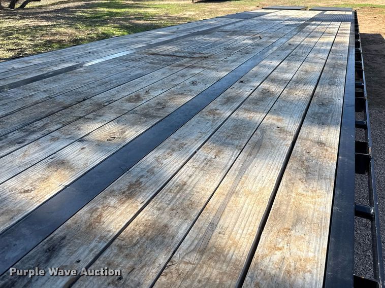 image for item DJ0938 2024 Diamond C FMAX210 equipment trailer