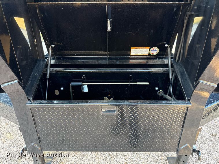 image for item DJ0938 2024 Diamond C FMAX210 equipment trailer