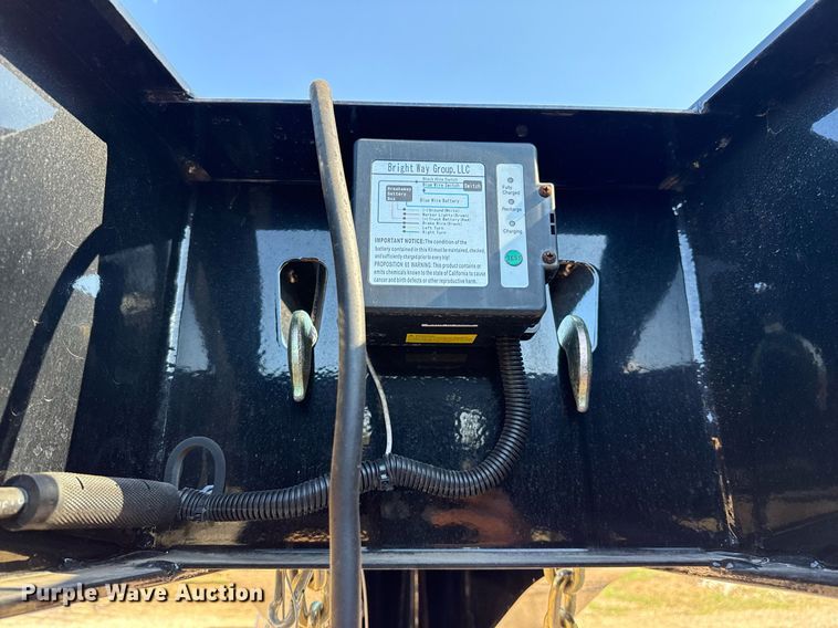 image for item DJ0938 2024 Diamond C FMAX210 equipment trailer