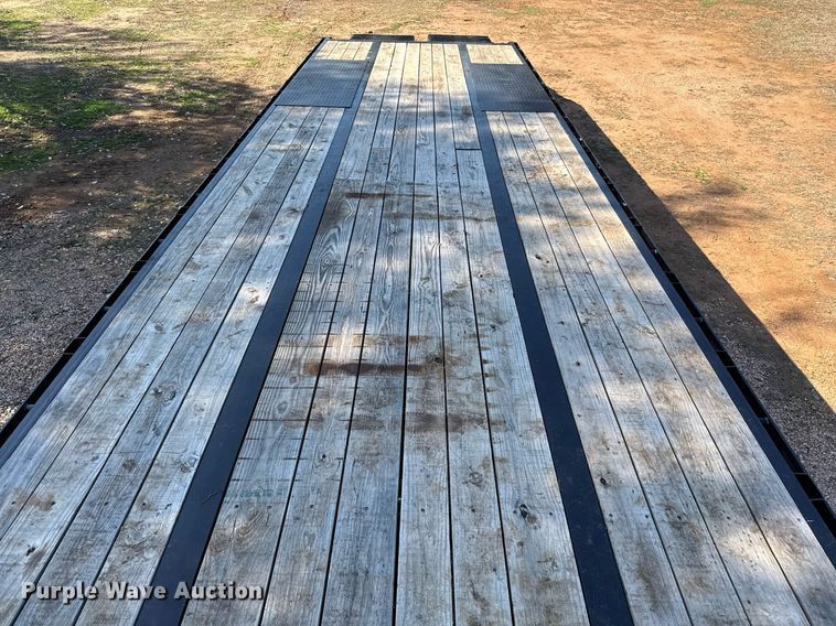 image for item DJ0938 2024 Diamond C FMAX210 equipment trailer