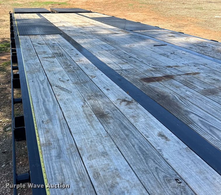 image for item DJ0938 2024 Diamond C FMAX210 equipment trailer