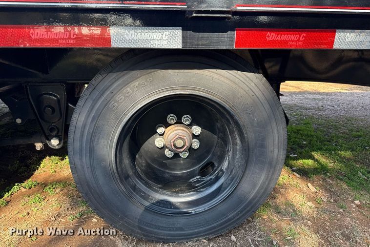 image for item DJ0938 2024 Diamond C FMAX210 equipment trailer