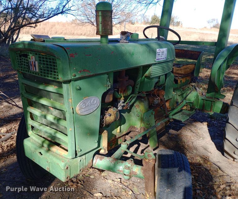 image for item DK7465 1962 International Harvester 340 tractor