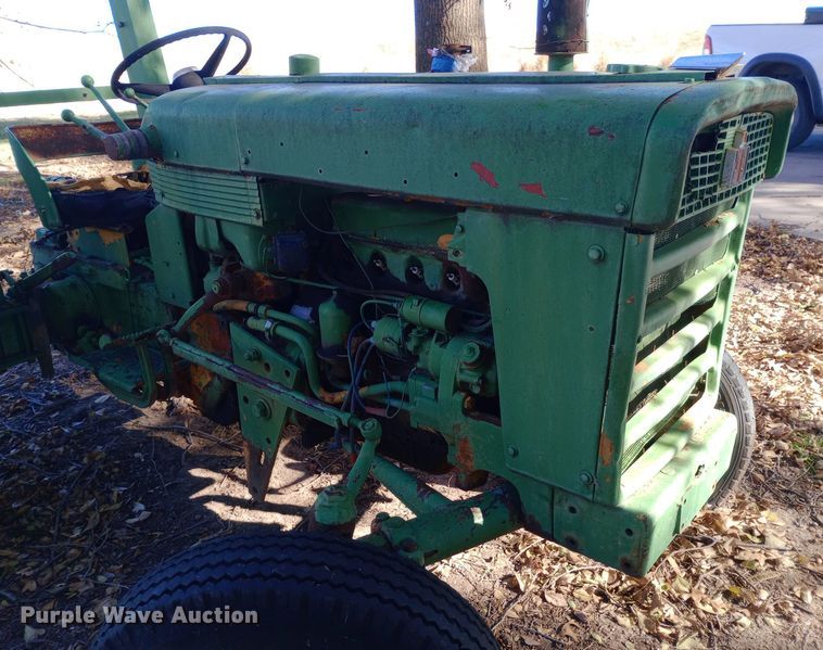 image for item DK7465 1962 International Harvester 340 tractor