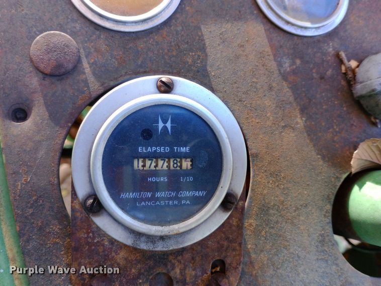 image for item DK7465 1962 International Harvester 340 tractor