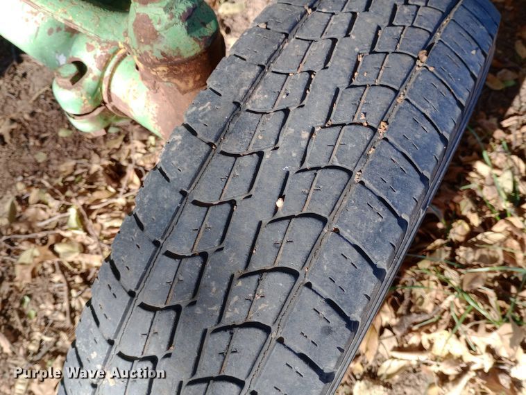 image for item DK7465 1962 International Harvester 340 tractor