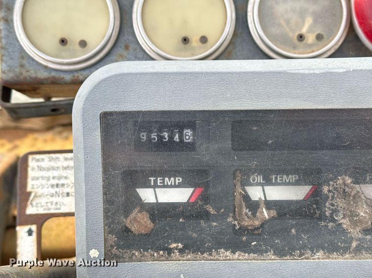 image for item DM5533 Caterpillar DP40 forklift