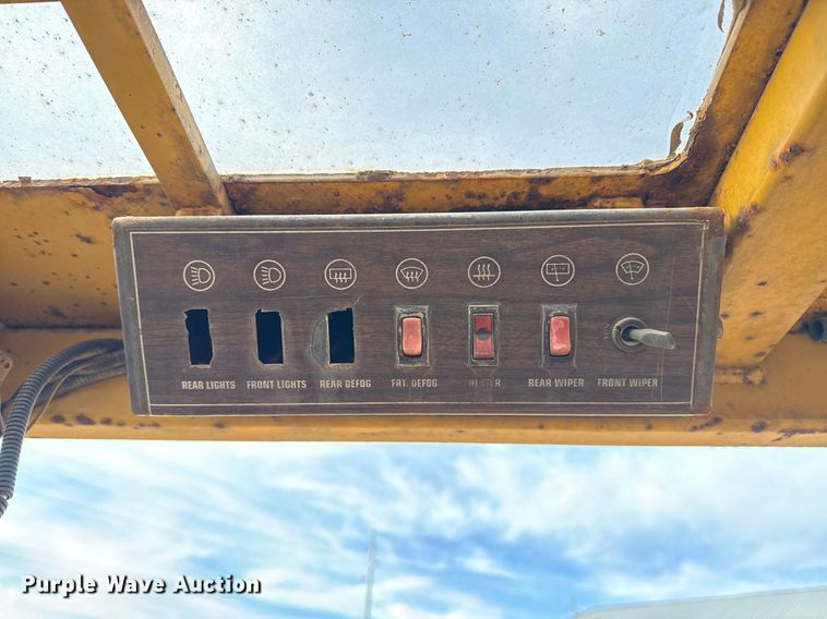 image for item DM5533 Caterpillar DP40 forklift