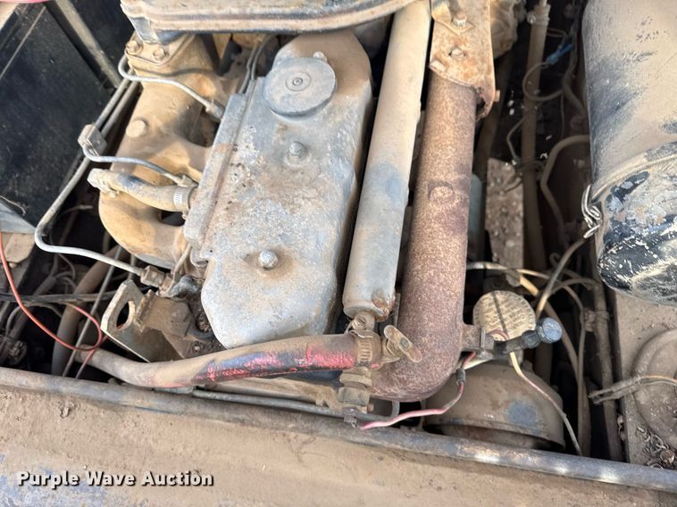 image for item DM5533 Caterpillar DP40 forklift