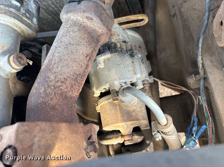 image for item DM5533 Caterpillar DP40 forklift