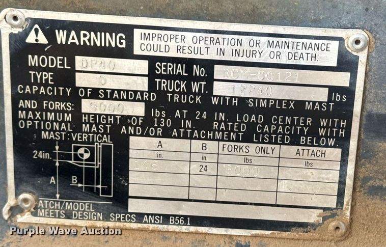 image for item DM5533 Caterpillar DP40 forklift