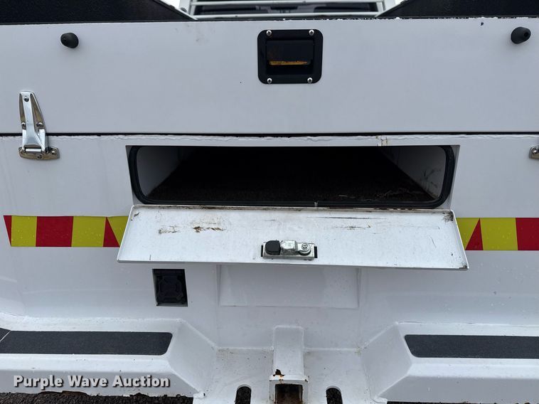 image for item DM5537 2020 Ford F350 Super Duty Crew Cab utility bed pickup truck