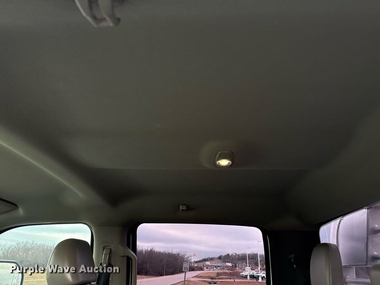 image for item DM5537 2020 Ford F350 Super Duty Crew Cab utility bed pickup truck