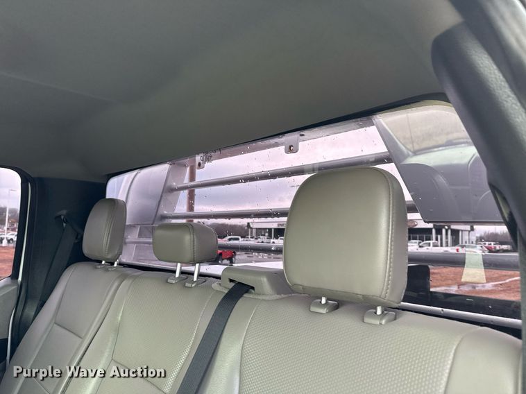 image for item DM5537 2020 Ford F350 Super Duty Crew Cab utility bed pickup truck