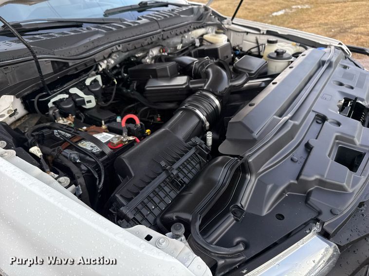 image for item DM5537 2020 Ford F350 Super Duty Crew Cab utility bed pickup truck