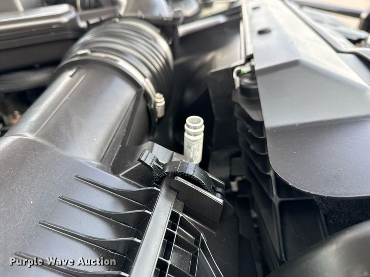 image for item DM5537 2020 Ford F350 Super Duty Crew Cab utility bed pickup truck