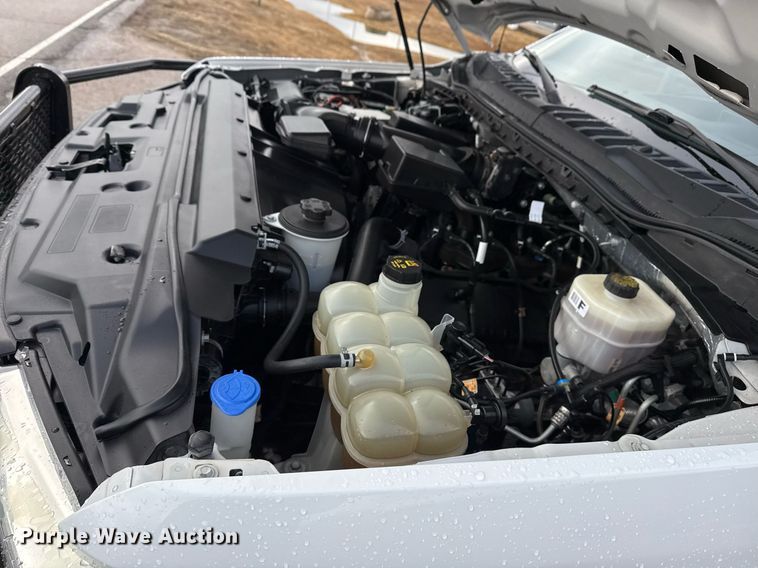 image for item DM5537 2020 Ford F350 Super Duty Crew Cab utility bed pickup truck