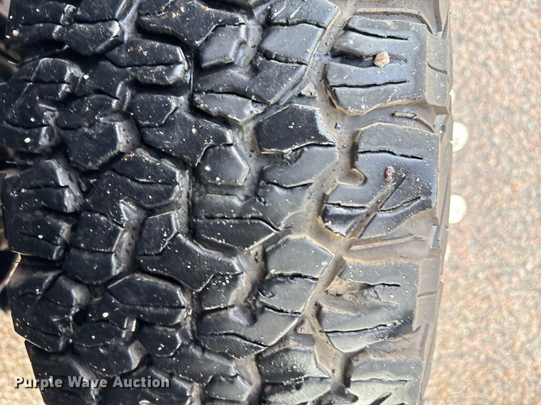 image for item DM5537 2020 Ford F350 Super Duty Crew Cab utility bed pickup truck