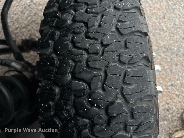 image for item DM5537 2020 Ford F350 Super Duty Crew Cab utility bed pickup truck