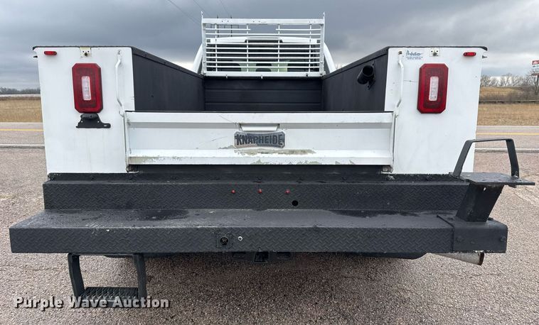 image for item DM5539 2018 Ford F350 Super Duty SuperCab utility bed pickup truck