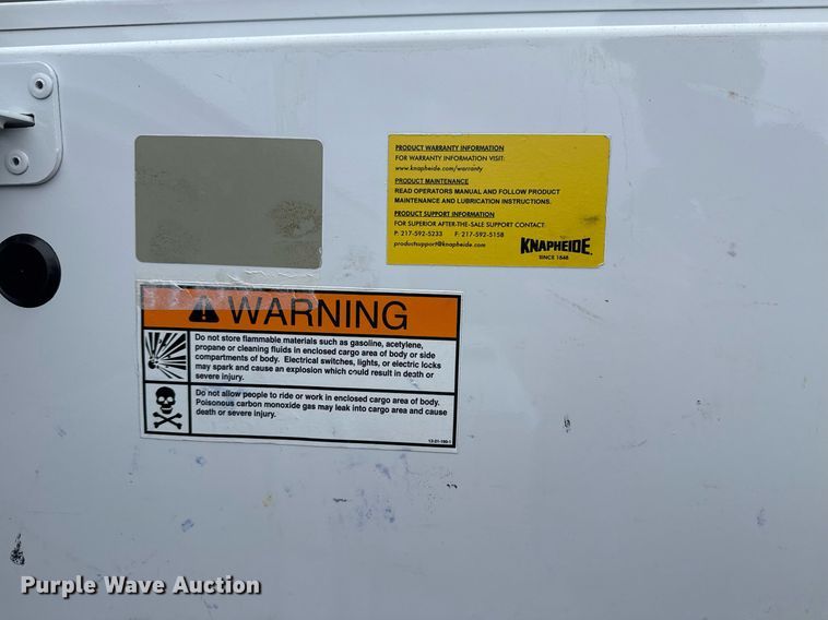 image for item DM5539 2018 Ford F350 Super Duty SuperCab utility bed pickup truck