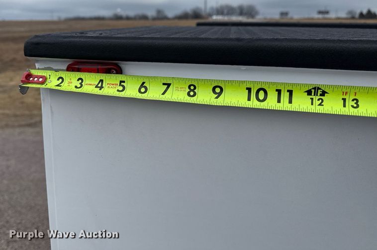 image for item DM5539 2018 Ford F350 Super Duty SuperCab utility bed pickup truck