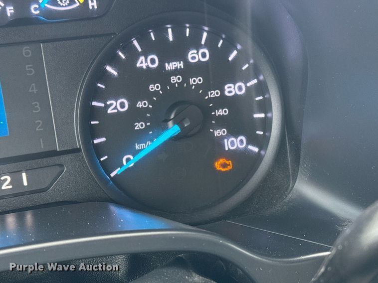 image for item DM5539 2018 Ford F350 Super Duty SuperCab utility bed pickup truck