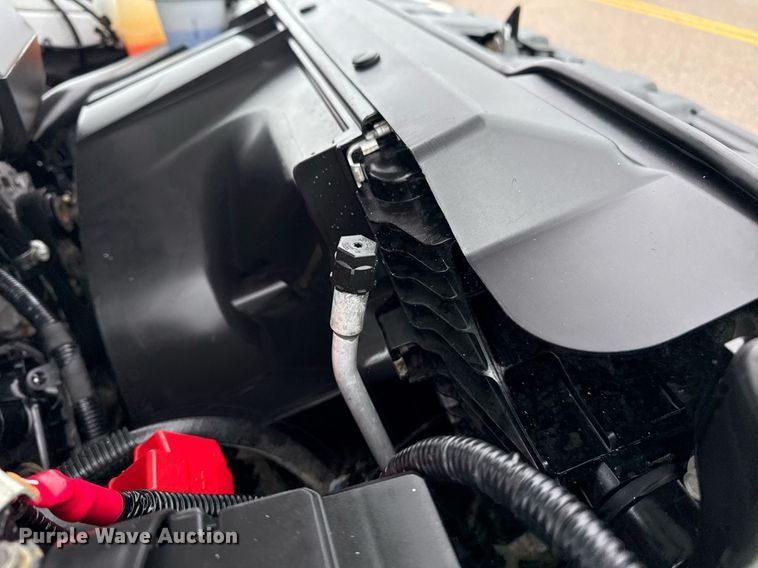 image for item DM5539 2018 Ford F350 Super Duty SuperCab utility bed pickup truck