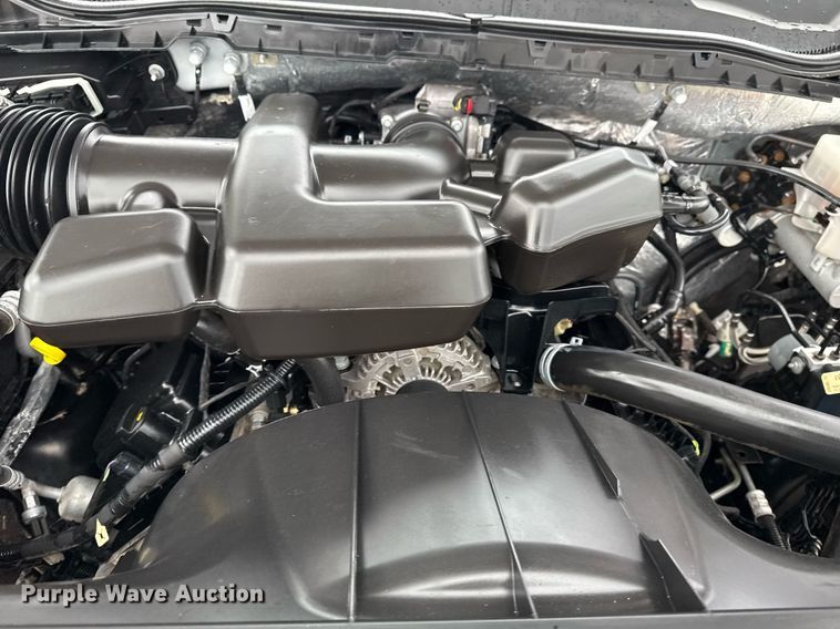 image for item DM5539 2018 Ford F350 Super Duty SuperCab utility bed pickup truck