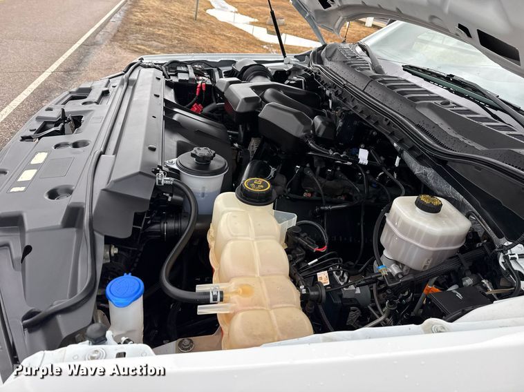 image for item DM5539 2018 Ford F350 Super Duty SuperCab utility bed pickup truck