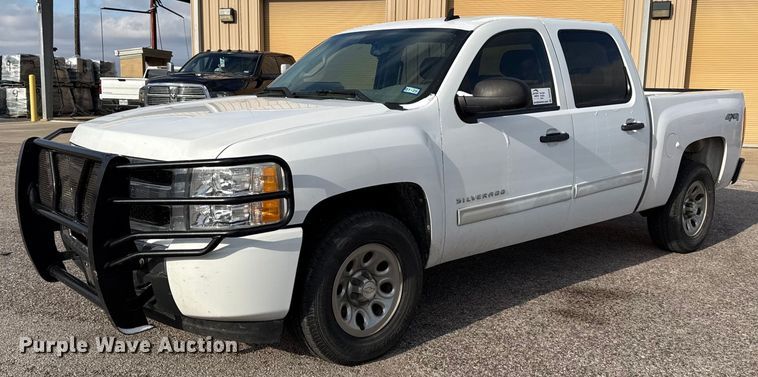 image for item DO2638 2010 Chevrolet Silverado 1500 Crew Cab pickup truck