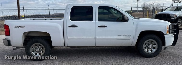 image for item DO2638 2010 Chevrolet Silverado 1500 Crew Cab pickup truck