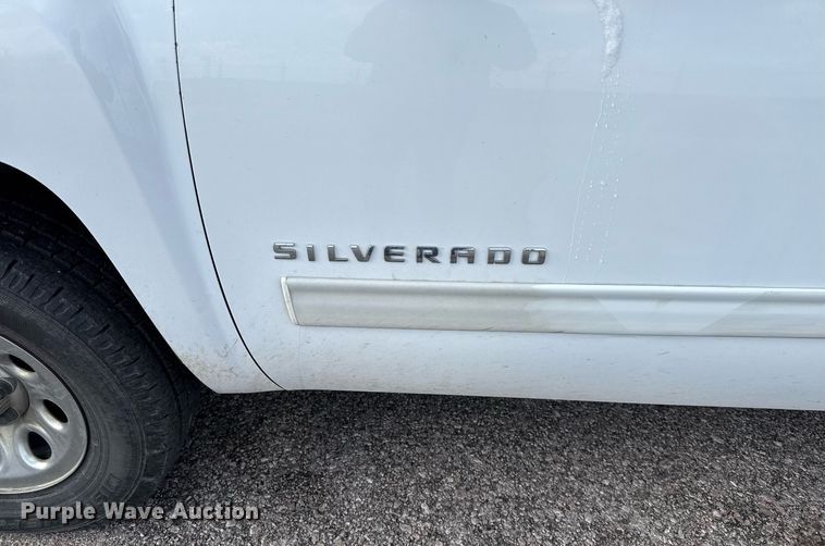 image for item DO2638 2010 Chevrolet Silverado 1500 Crew Cab pickup truck