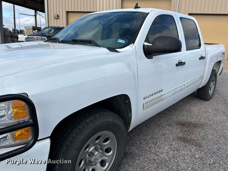 image for item DO2638 2010 Chevrolet Silverado 1500 Crew Cab pickup truck
