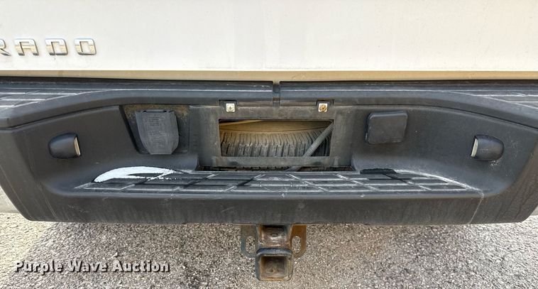 image for item DO2638 2010 Chevrolet Silverado 1500 Crew Cab pickup truck