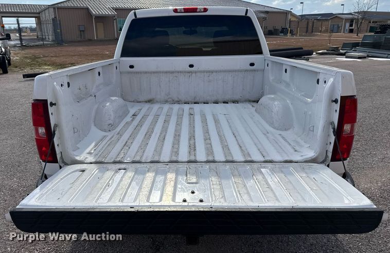 image for item DO2638 2010 Chevrolet Silverado 1500 Crew Cab pickup truck