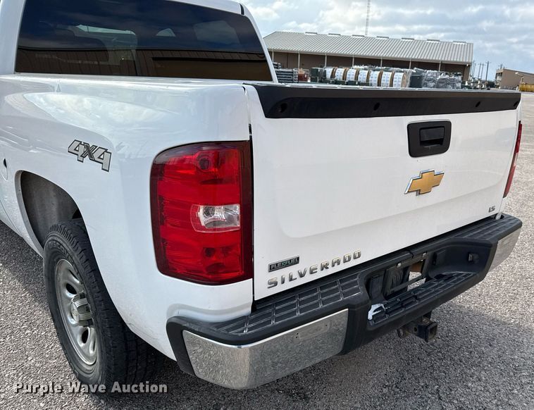 image for item DO2638 2010 Chevrolet Silverado 1500 Crew Cab pickup truck