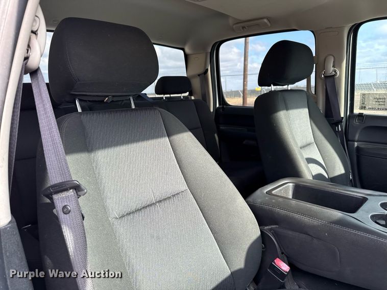 image for item DO2638 2010 Chevrolet Silverado 1500 Crew Cab pickup truck