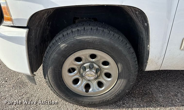 image for item DO2638 2010 Chevrolet Silverado 1500 Crew Cab pickup truck