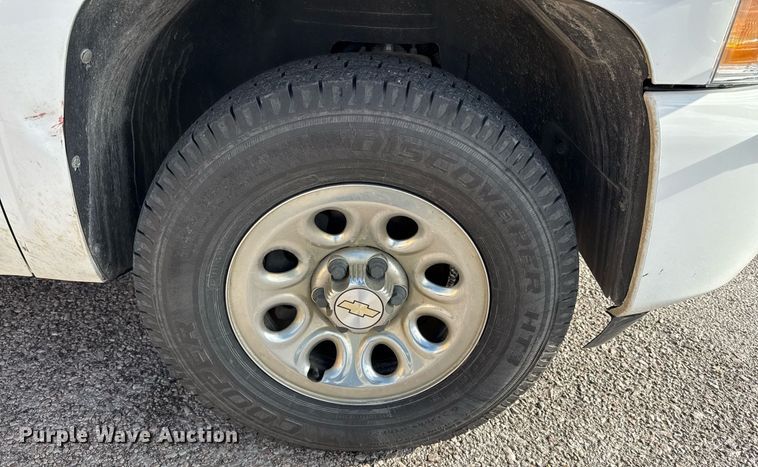 image for item DO2638 2010 Chevrolet Silverado 1500 Crew Cab pickup truck