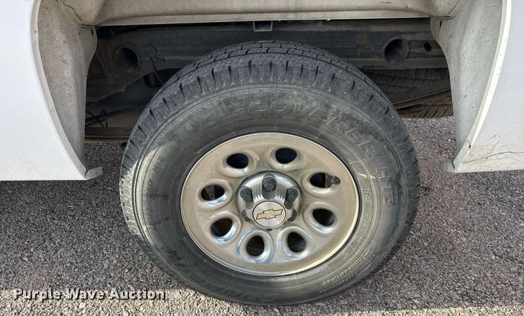 image for item DO2638 2010 Chevrolet Silverado 1500 Crew Cab pickup truck