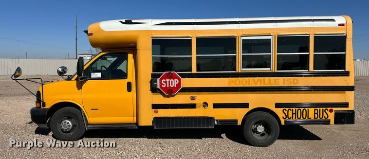 image for item DP6113 2007 Chevrolet Express G3500 school bus