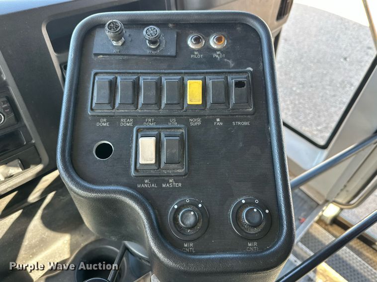 image for item DP6113 2007 Chevrolet Express G3500 school bus