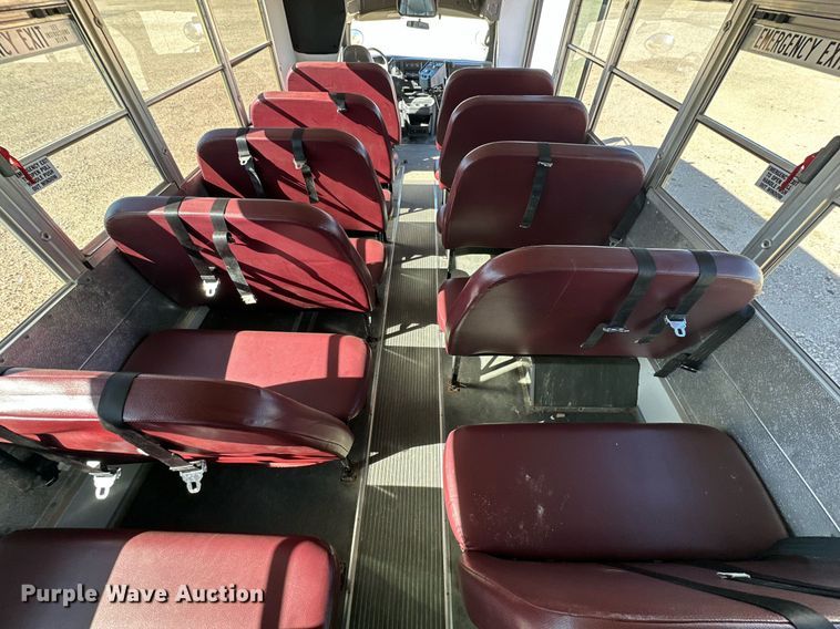 image for item DP6113 2007 Chevrolet Express G3500 school bus